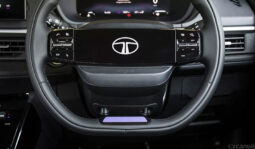 
										Tata Nexon full									